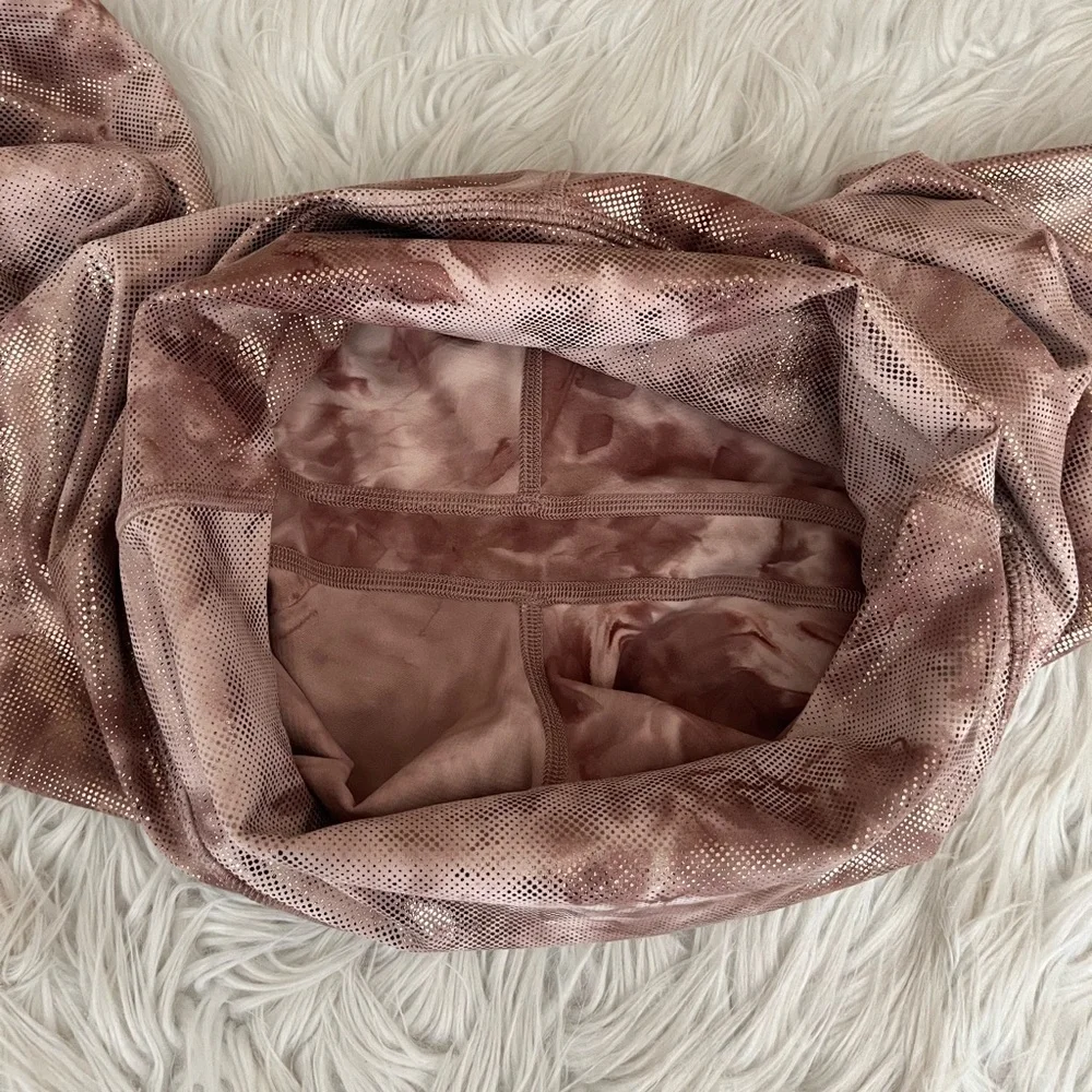 {Lululemon} Align Crop 23" Shine in Diamond Dye Misty Shell Cacao Diffuse Foil - Picture 8 of 10